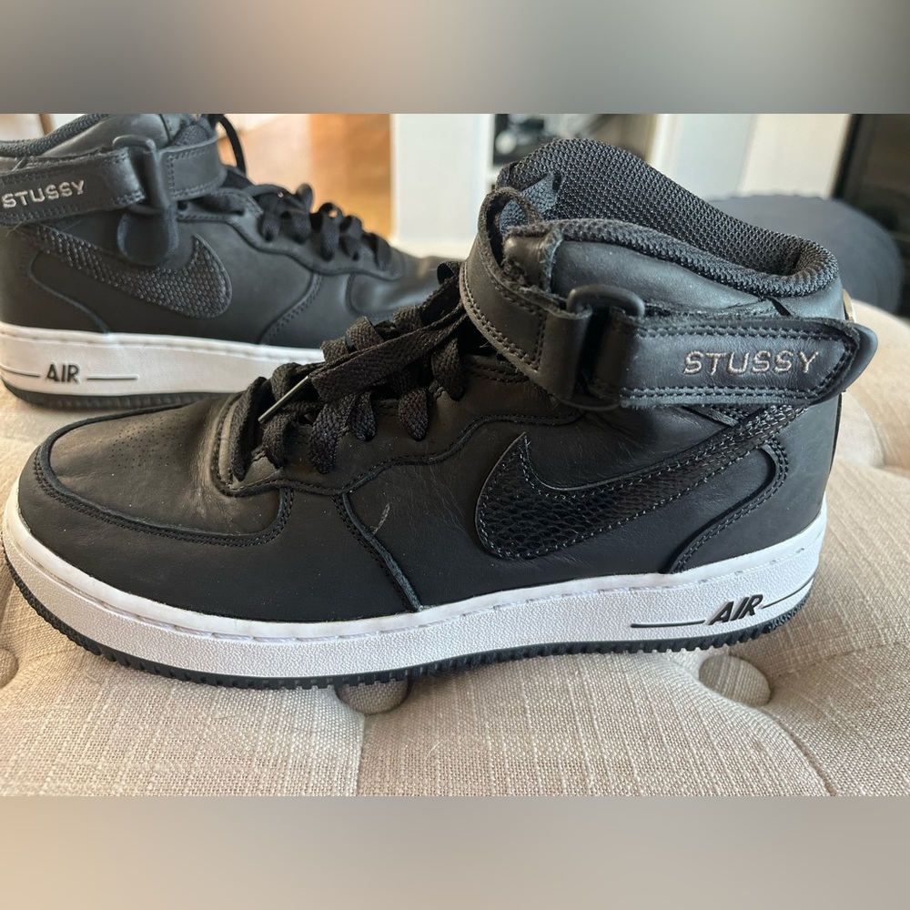 Nike x Stussy Air Force 1 Mid, Rare